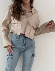  Cropped blouse light brown